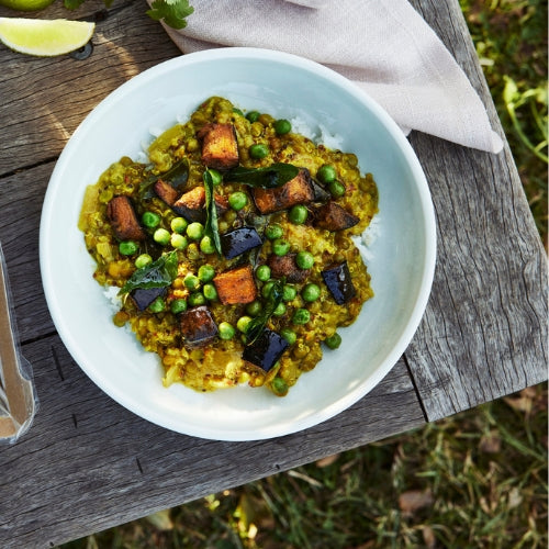 Experience a symphony of flavors with our Mixed Grain Dahl, a hearty blend of quinoa and grains bursting with wholesome goodness. Topped with roasted eggplant and peas, this plant-powered delight offers a perfect balance of nutrition and taste. Accompanied by basmati and wild rice, it's a culinary journey you won't soon forget.