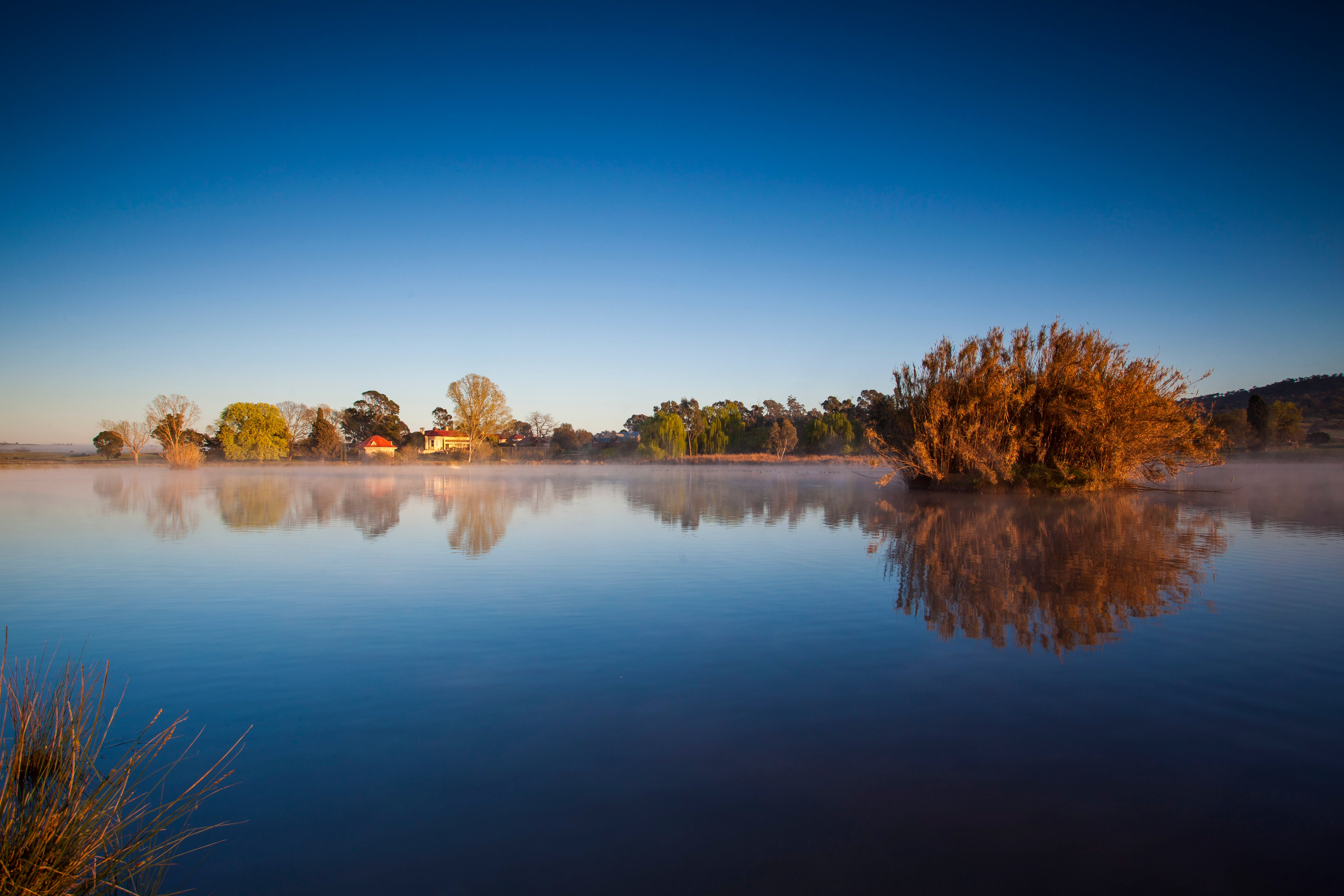 Big_Springs_Homestead_and_Lake_-_Peter_Braneley.jpg