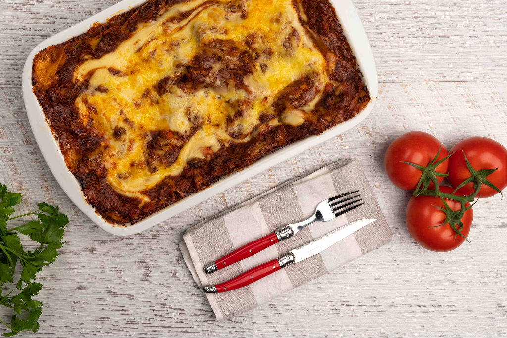 Savor the richness of our 2kg Beef Ragu Lasagne, a crowd-pleasing delight perfect for gatherings of 4-6